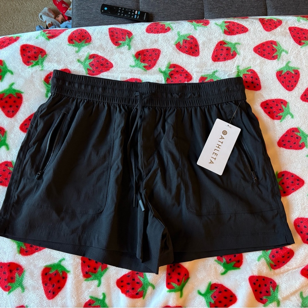 Athleta Trekkie North Black Shorts